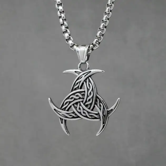 Подвески из ювелирной стали - null (Барахолка) в Владивосток