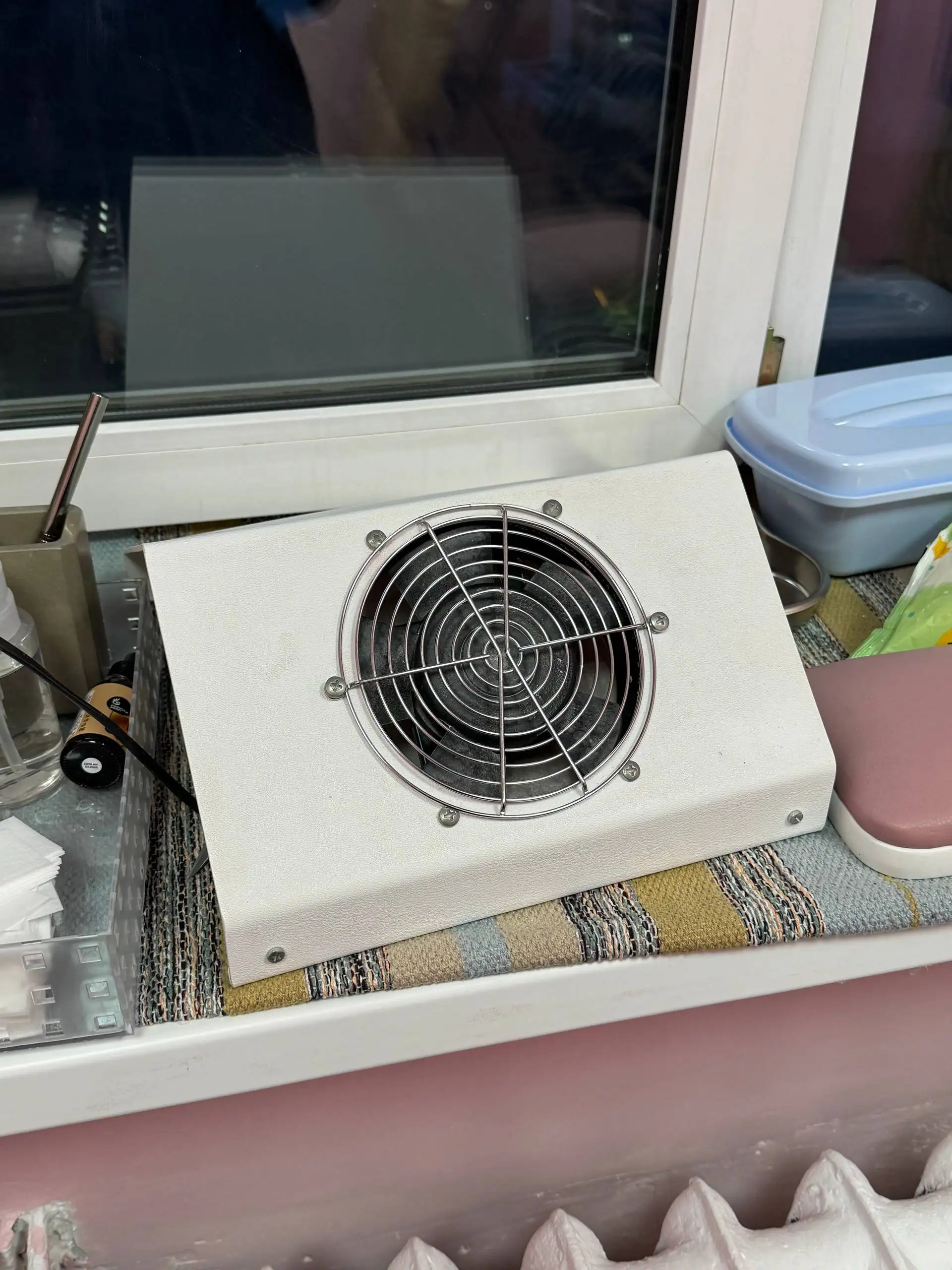 Продажа вещей: пылесос, лампы, ковры и другое - Барахолка в Владивосток