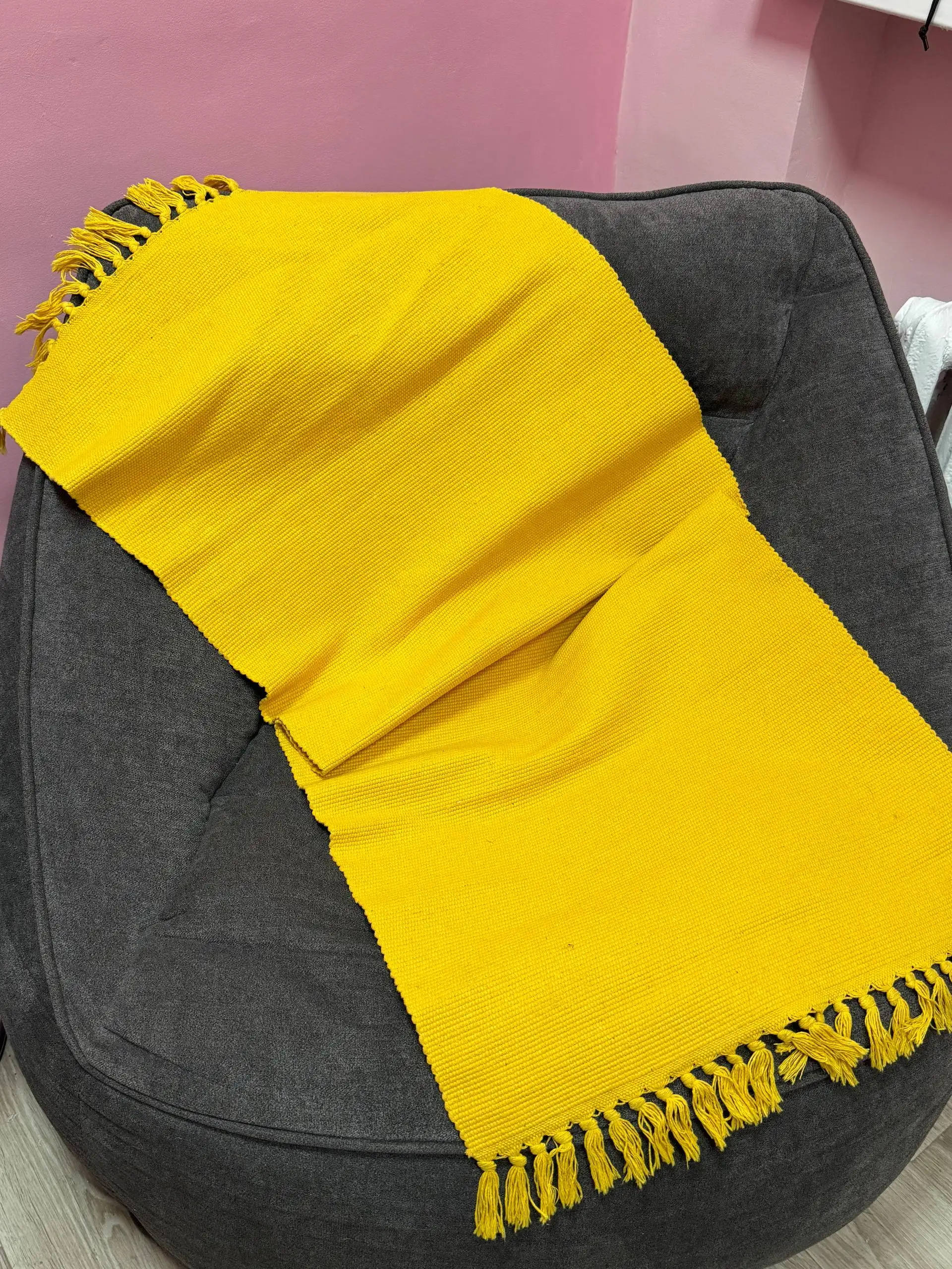 Продажа вещей: пылесос, лампы, ковры и другое - Барахолка в Владивосток