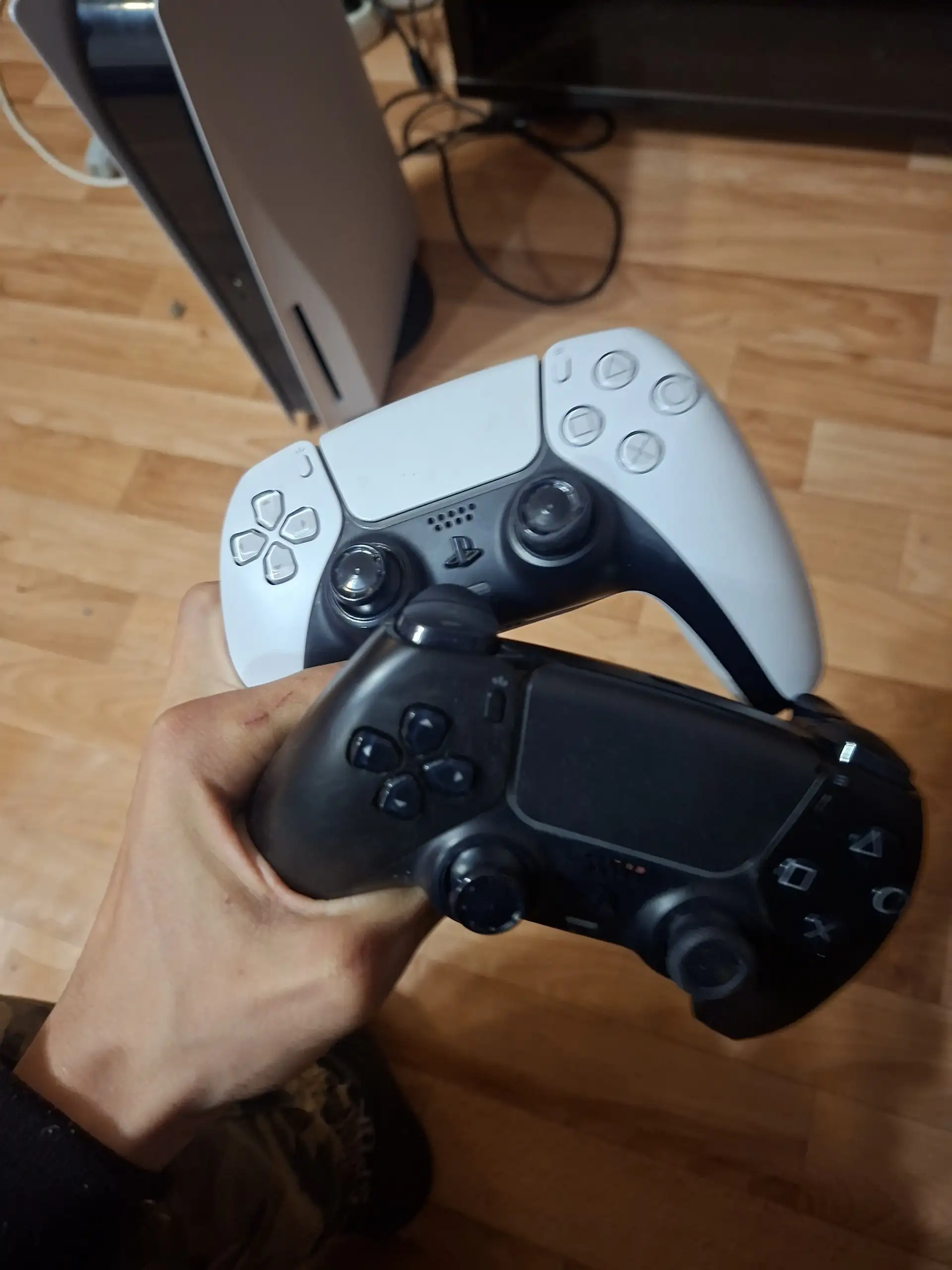 Sony PlayStation 5 с играми - Игровые консоли (Электроника) в Артём
