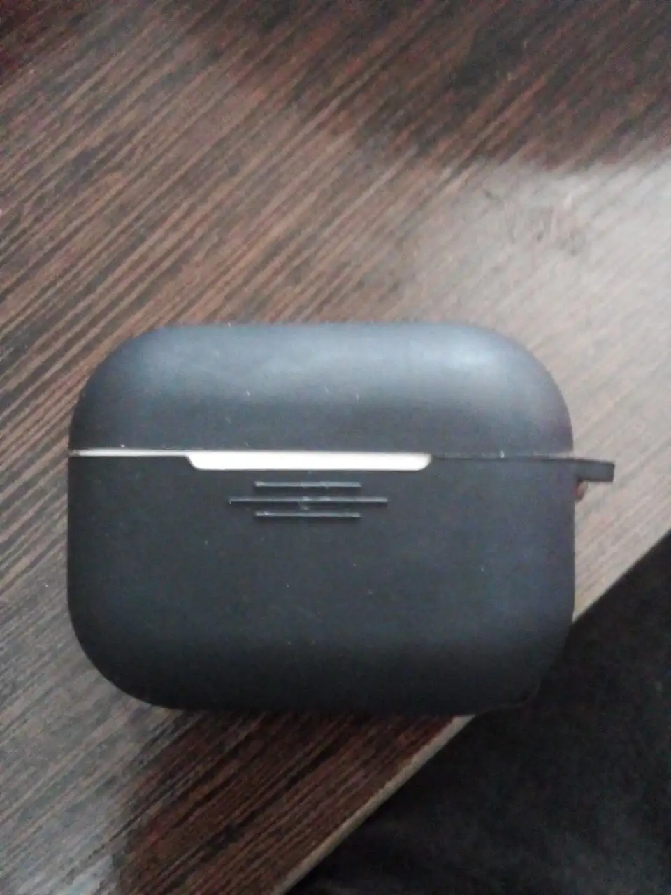 Потерян кейс AirPods, район Второй речки - Наушники (Электроника) в Владивосток