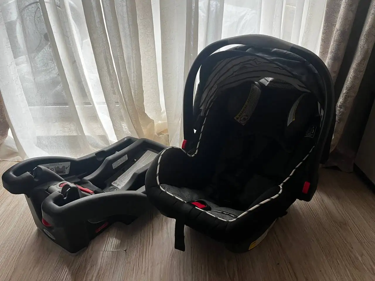 Автолюлька Graco с базой - Автокресла (Товары для детей) в Владивосток
