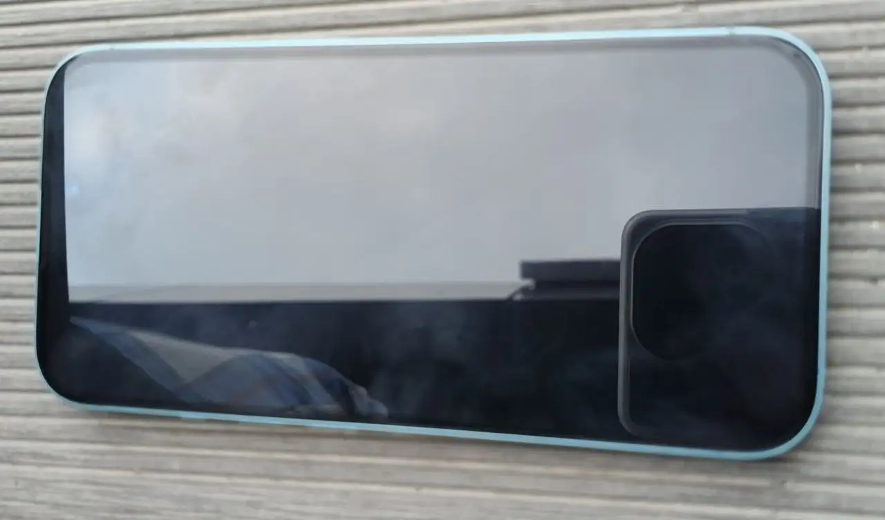 iPhone 16 128GB 3 месяца - Смартфоны (Электроника) в Владивосток