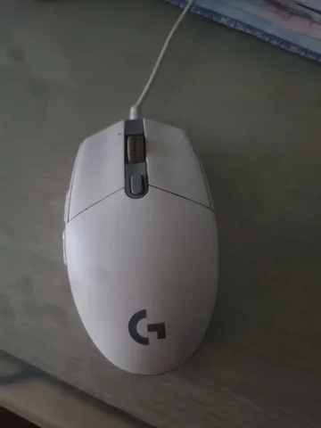 Продам Logitech G102 с небольшим дефектом - Компьютерная периферия в Владивосток