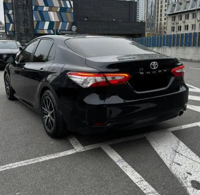 Продажа Toyota Camry 2019 года