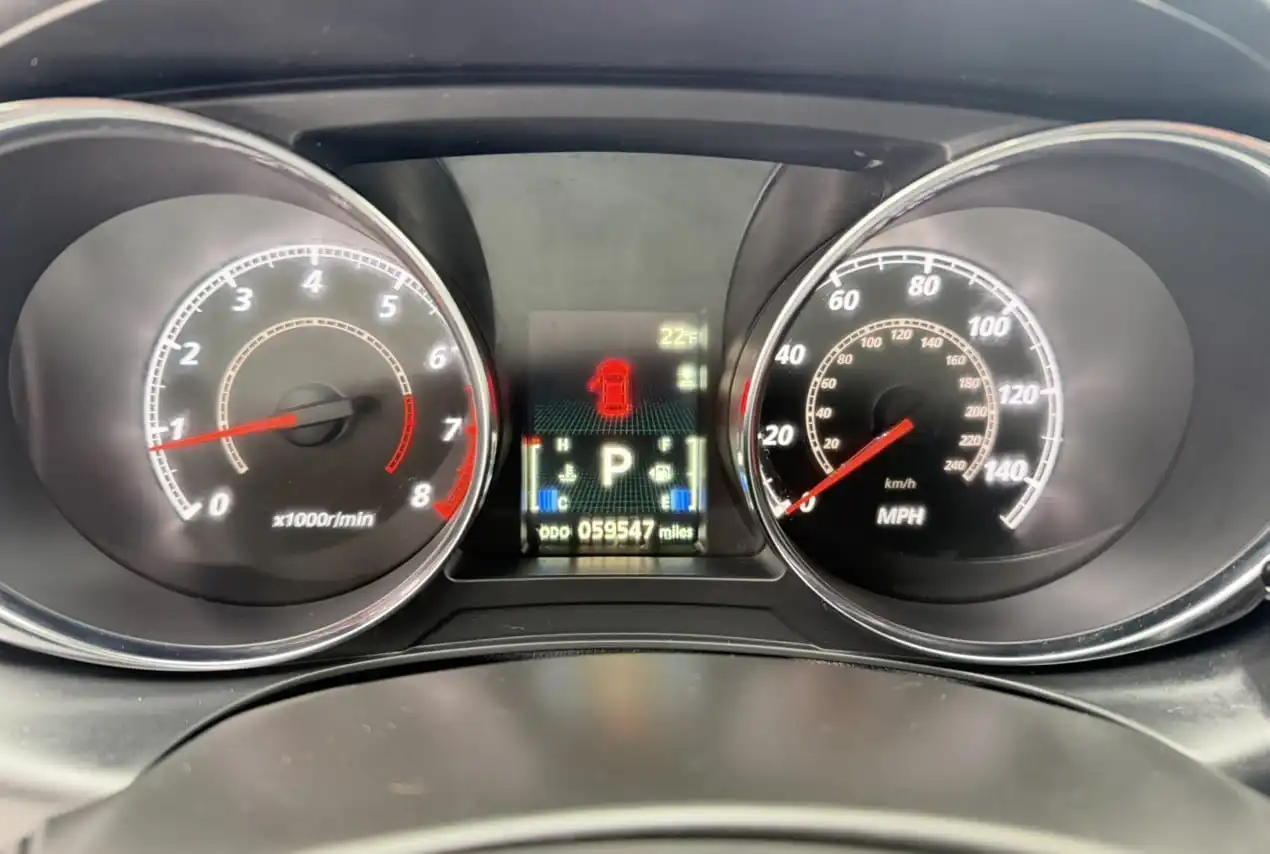 Продажа Mitsubishi Outlander 2017 - Внедорожники/кроссоверы (Авто) в Тюмень