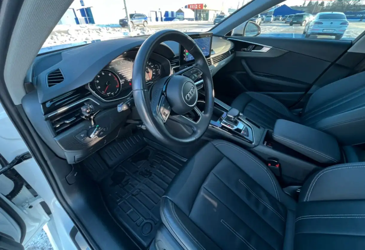 Audi A4 2021 года с пробегом 93 000 км - Авто в Тюмень