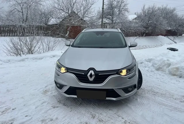 Продажа Рено Меган 2020 года - Шевроле Нива в Тюмень