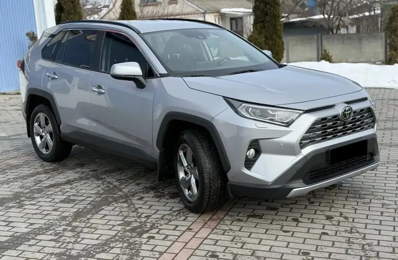 Toyota RAV4 2021 - Легковые автомобили (Авто) в Тюмень