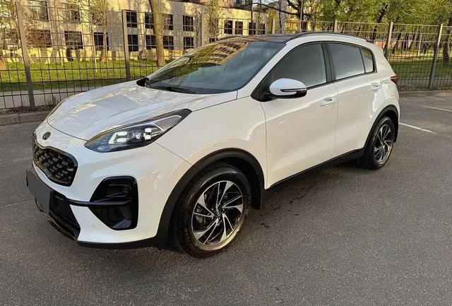 Продам Kia Sportage 2021 года - Легковые автомобили в Тюмень