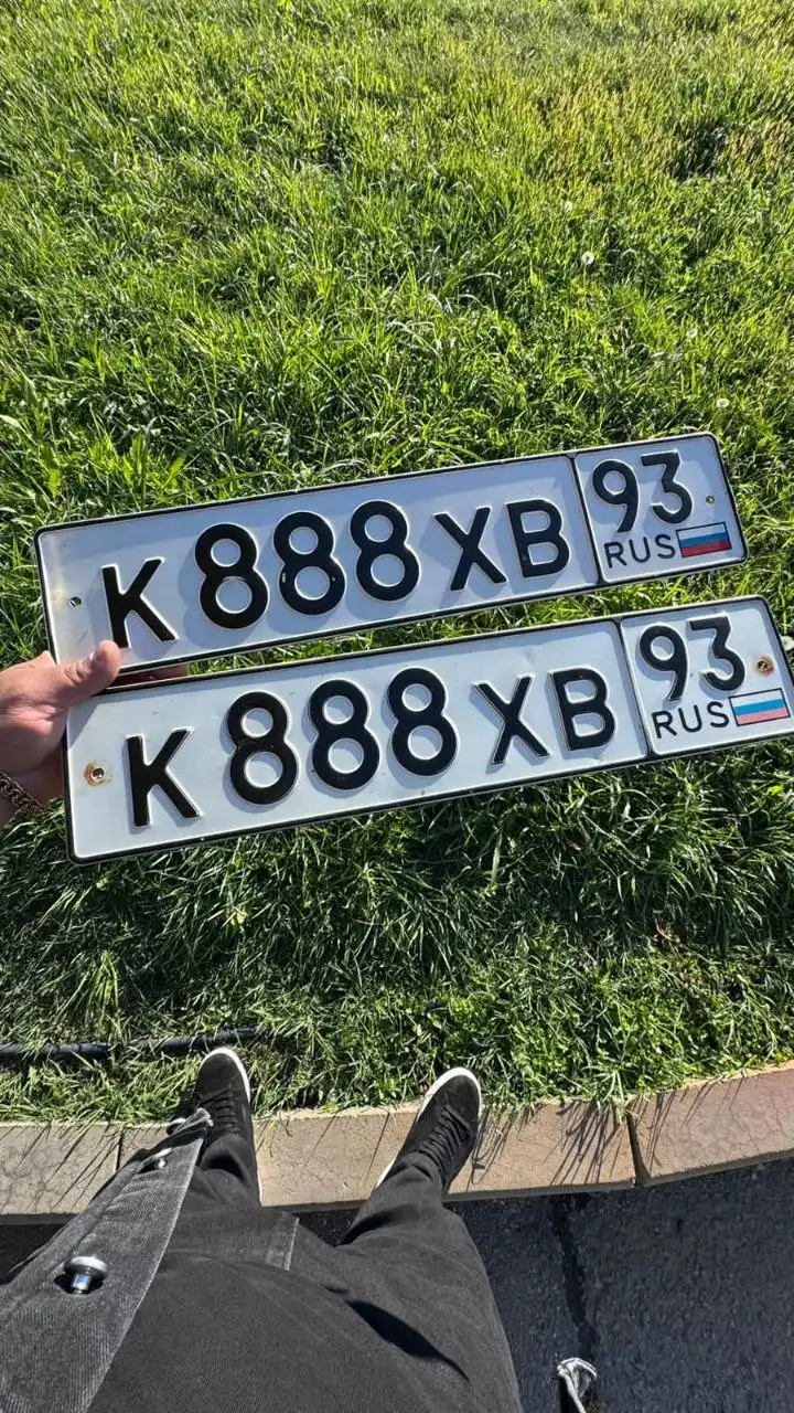 Продажа госномеров (2 шт.) - В100УВ123, К888ХВ93