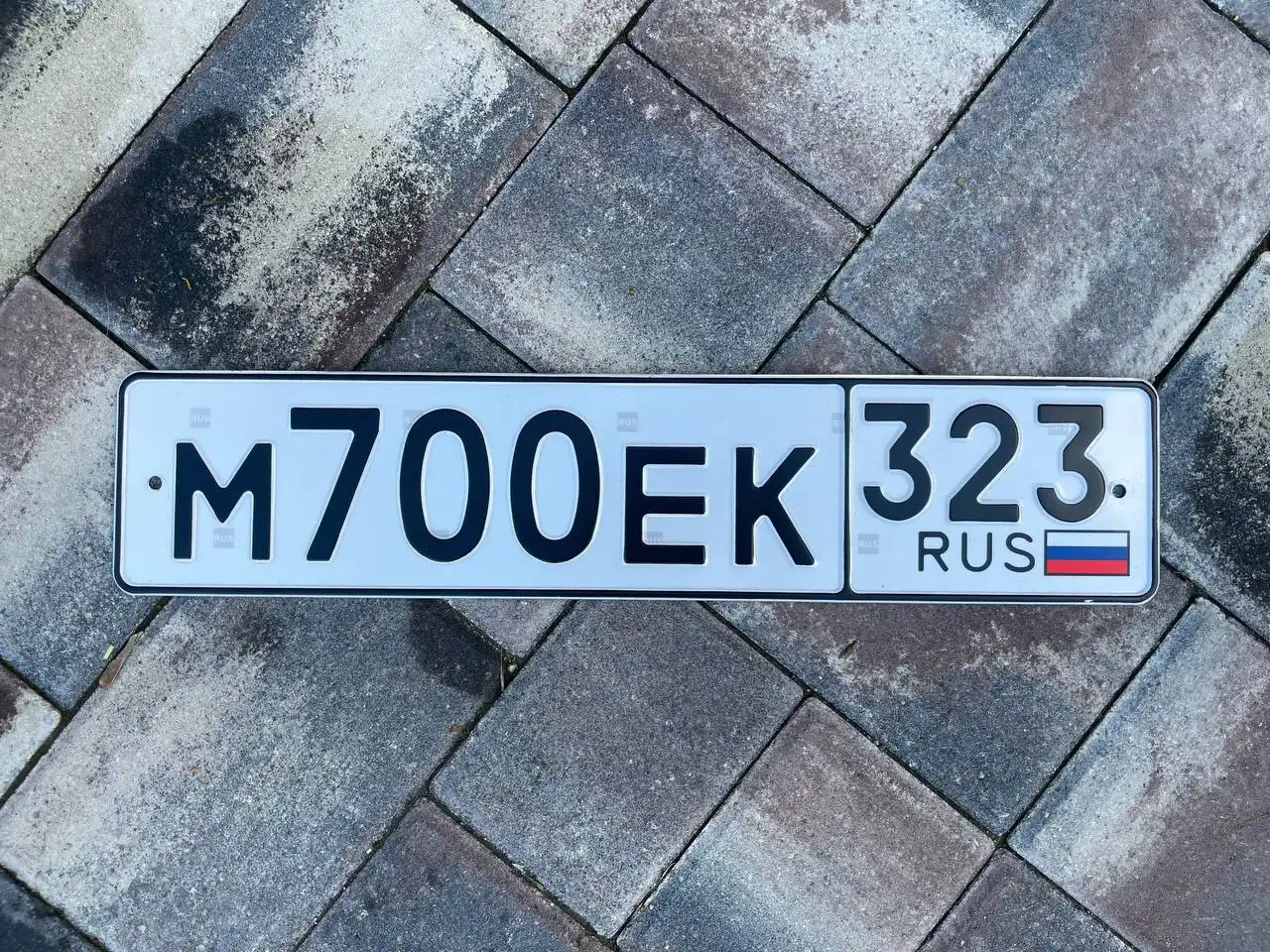 Продажа госномеров (2 шт.) - К555НА23, М700ЕК323