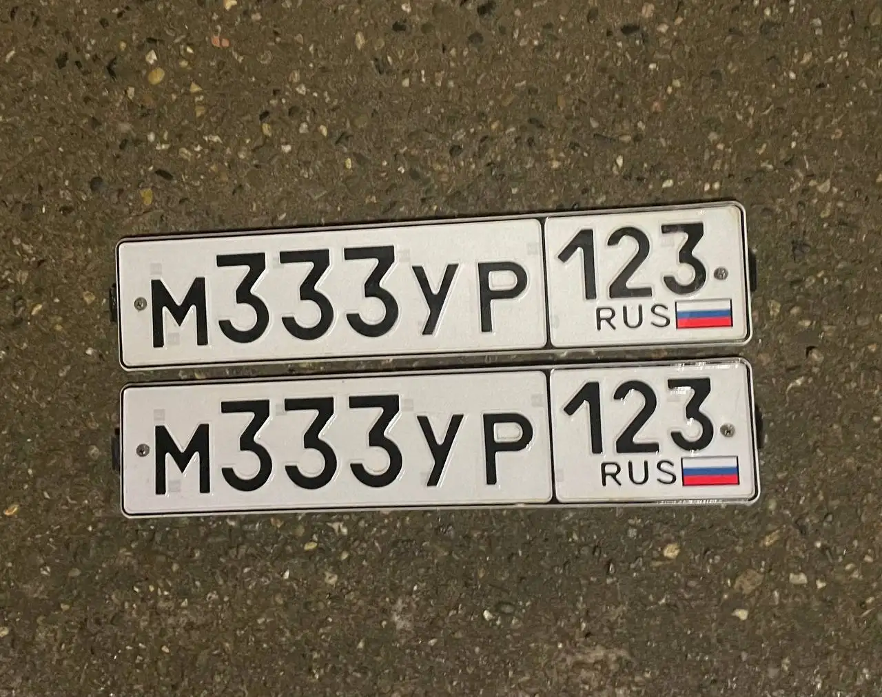 Продажа госномеров (2 шт.) - М333УР123, В1110В93 - Регистрационные номера (Госномера) в Краснодар