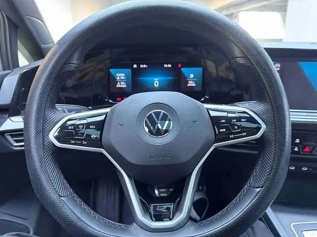 Фольцваген Гольф R-лайн под заказ из Китая - Volkswagen Golf (Авто) в Краснодар
