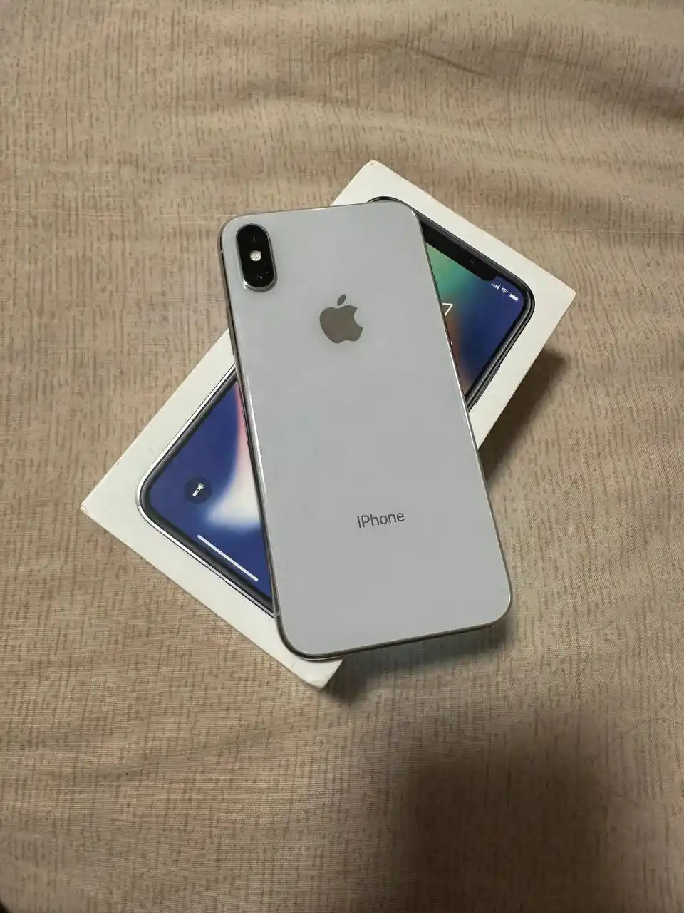 Продам айфон х и эпл вотч