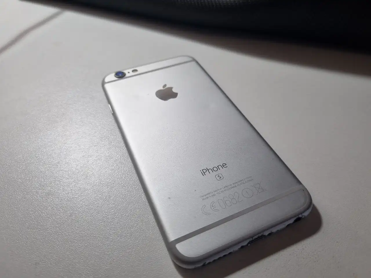 Продажа iPhone 6s и SE