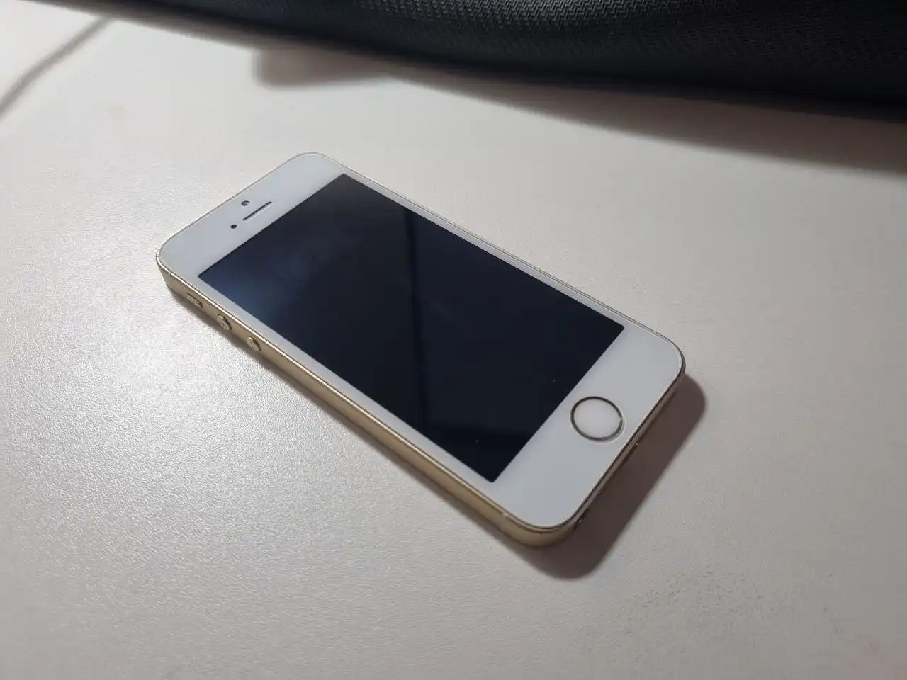 Продажа iPhone 6s и SE
