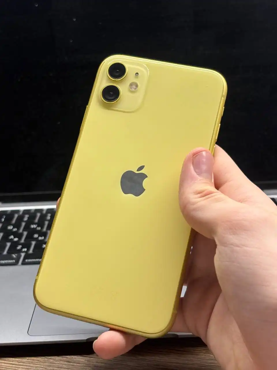 Продажа iPhone с замененным дисплеем и АКБ