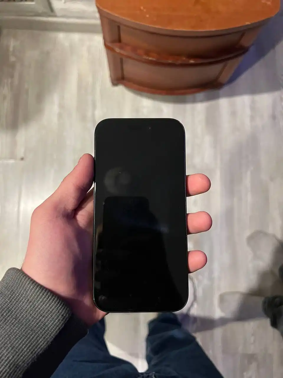 Продам айфон 15