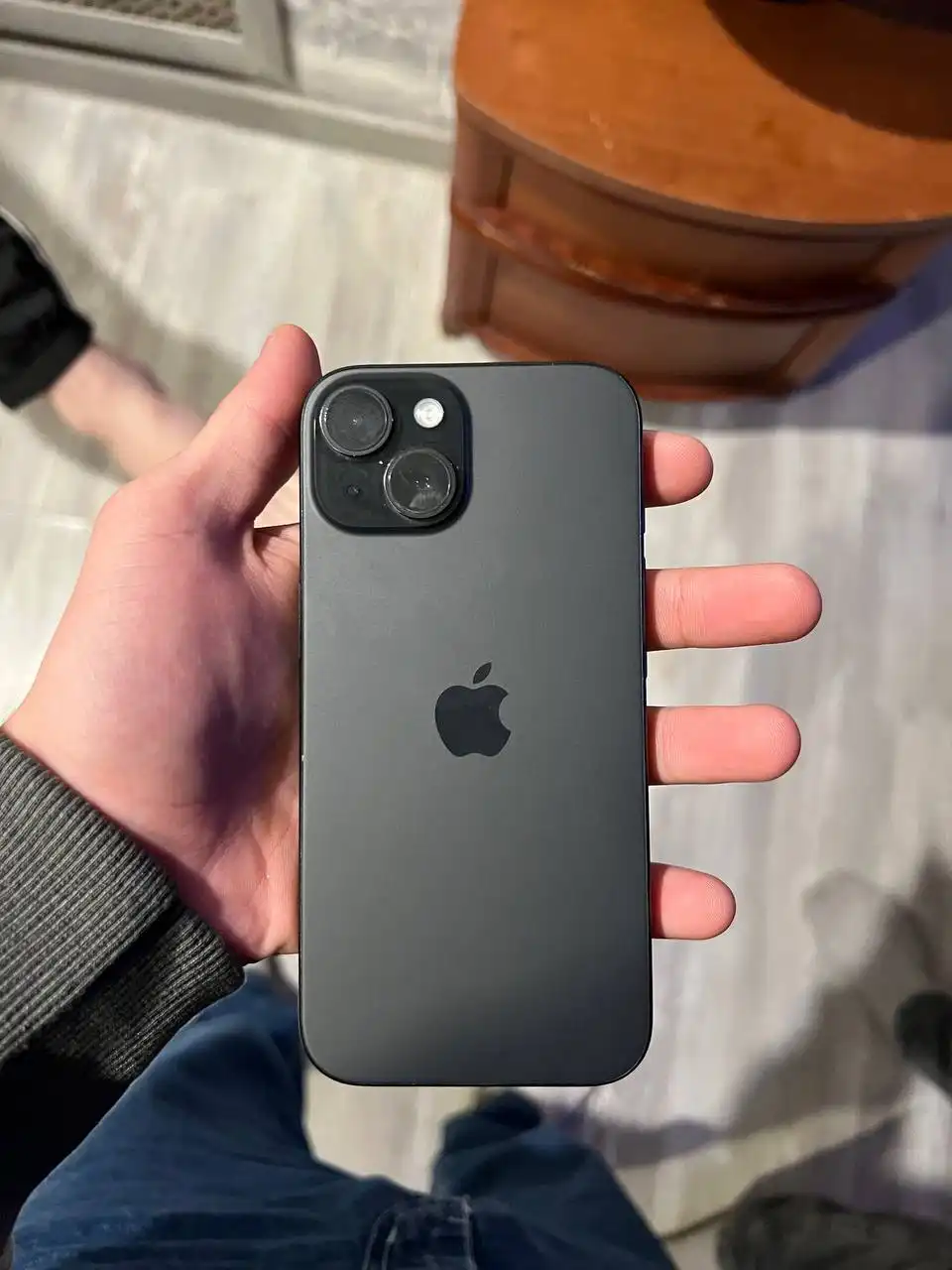 Продам айфон 15