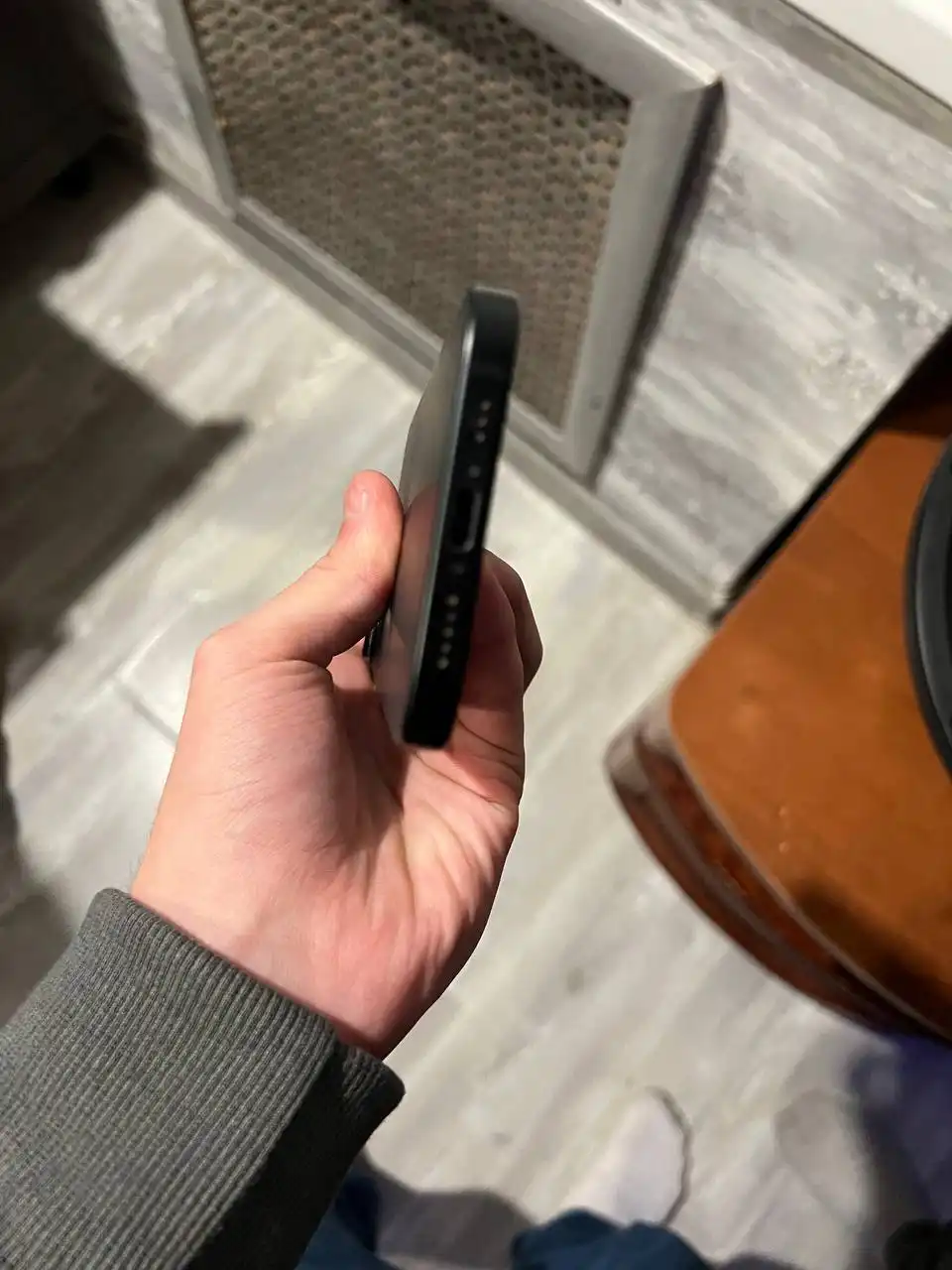 Продам айфон 15