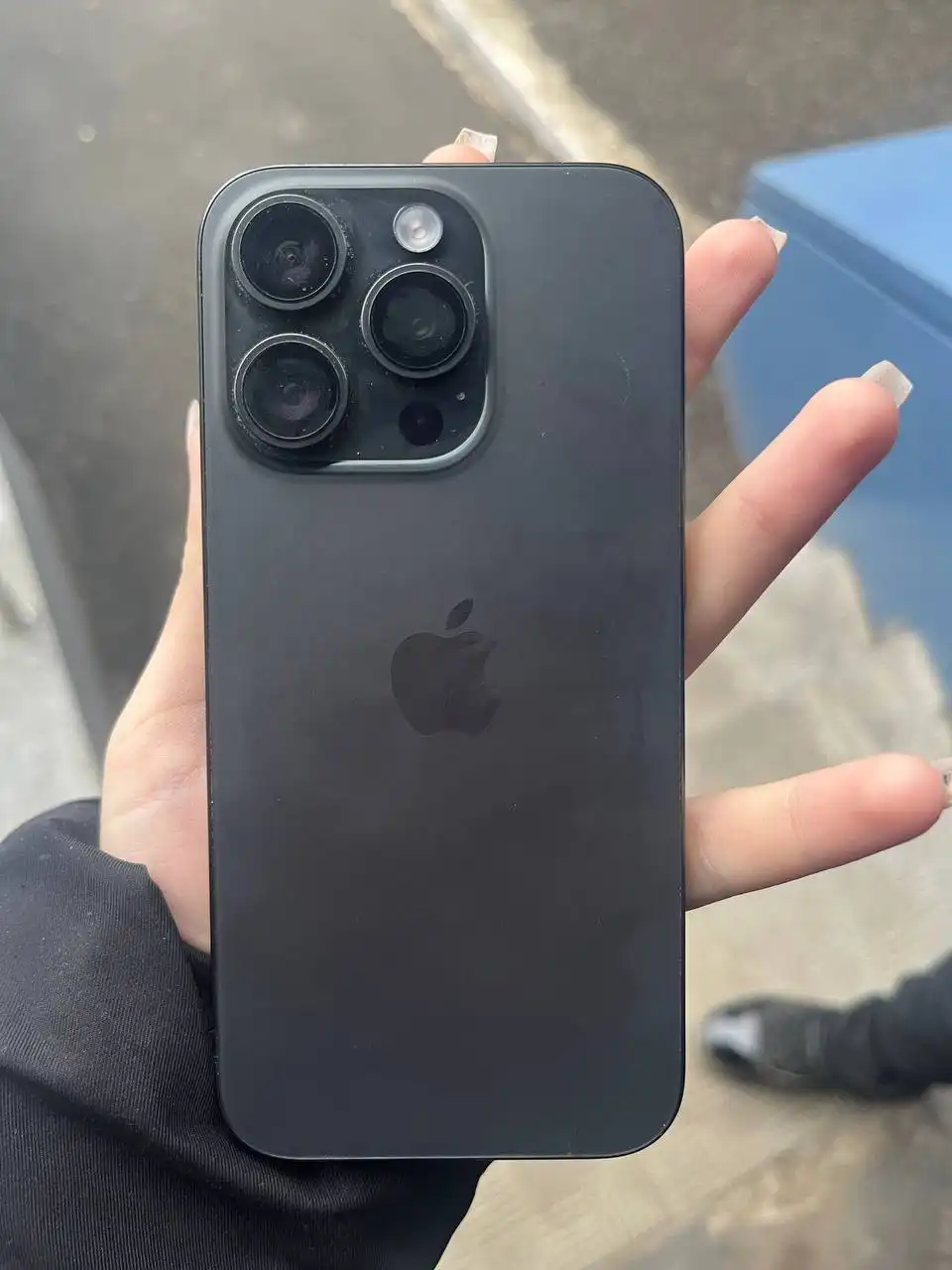 Продам или обменяю iPhone 15 Pro с дефектами