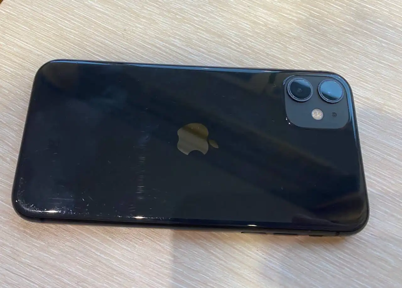 Продажа iPhone 11 Black 64ГБ