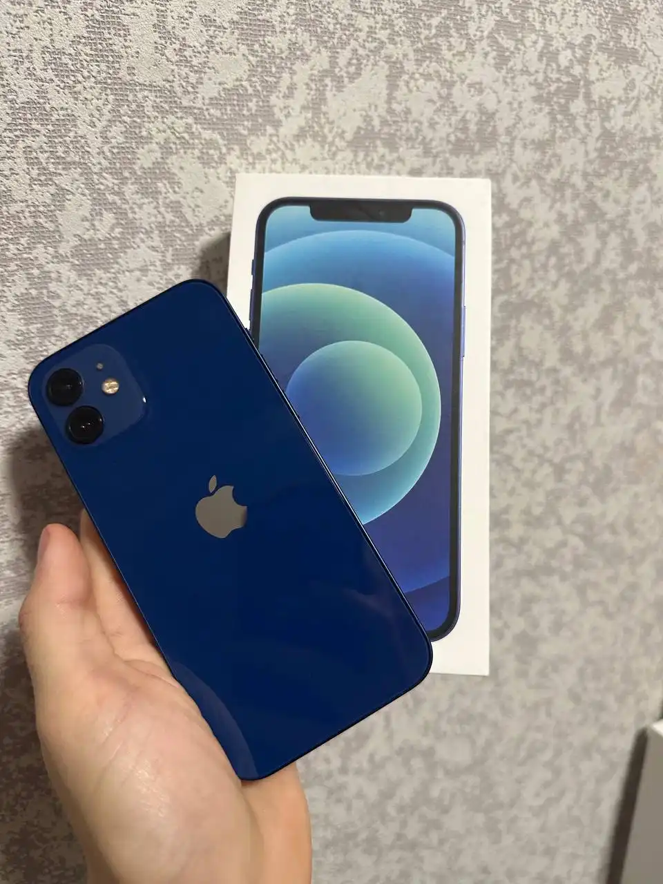 Продам iPhone 12 64GB в идеальном состоянии