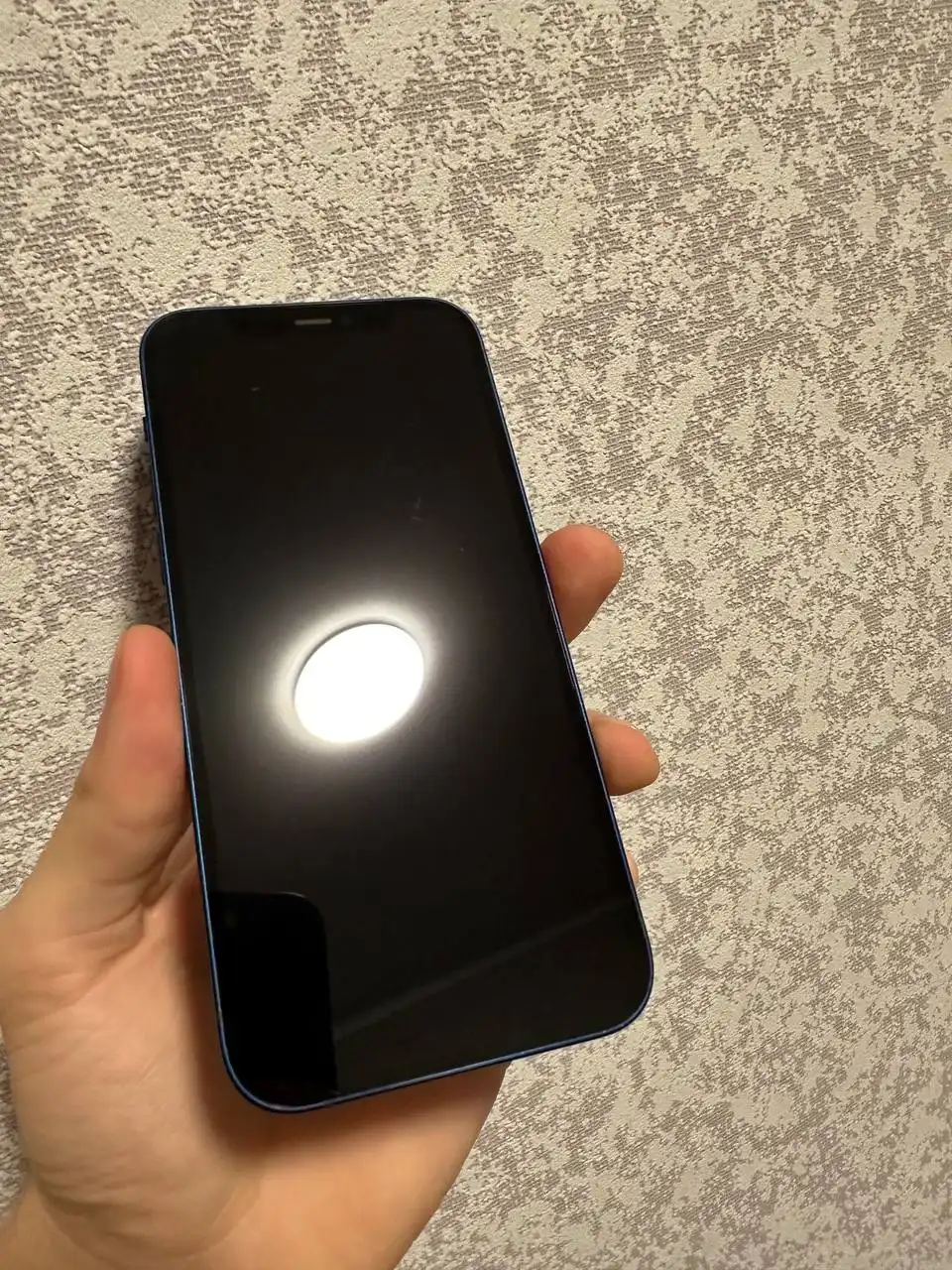 Продам iPhone 12 64GB в идеальном состоянии