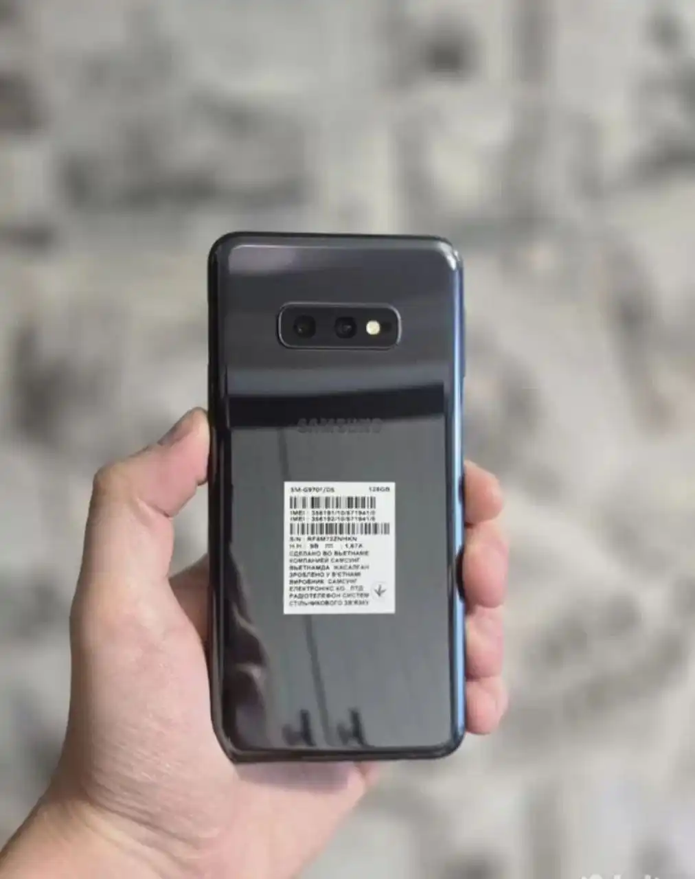 Продам/обменяю iPhone 6+128 ГБ с незначительными повреждениями