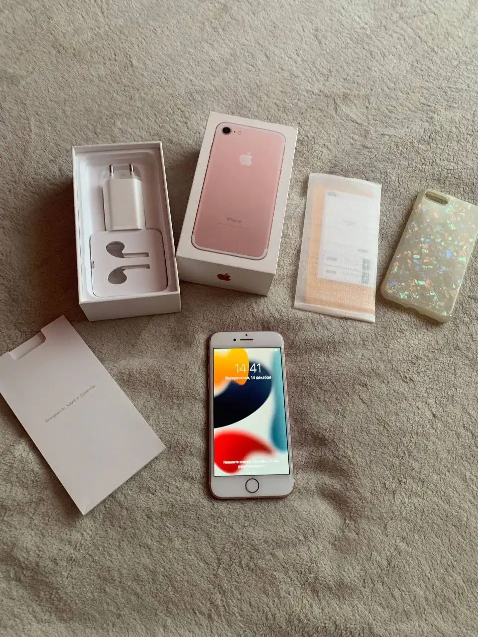 Продам iPhone 7 32 ГБ в идеальном состоянии