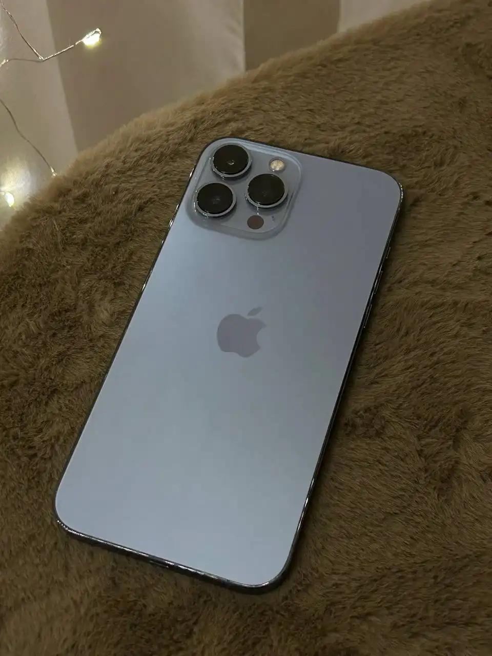 Продам iPhone 13 Pro Max 256 ГБ голубой