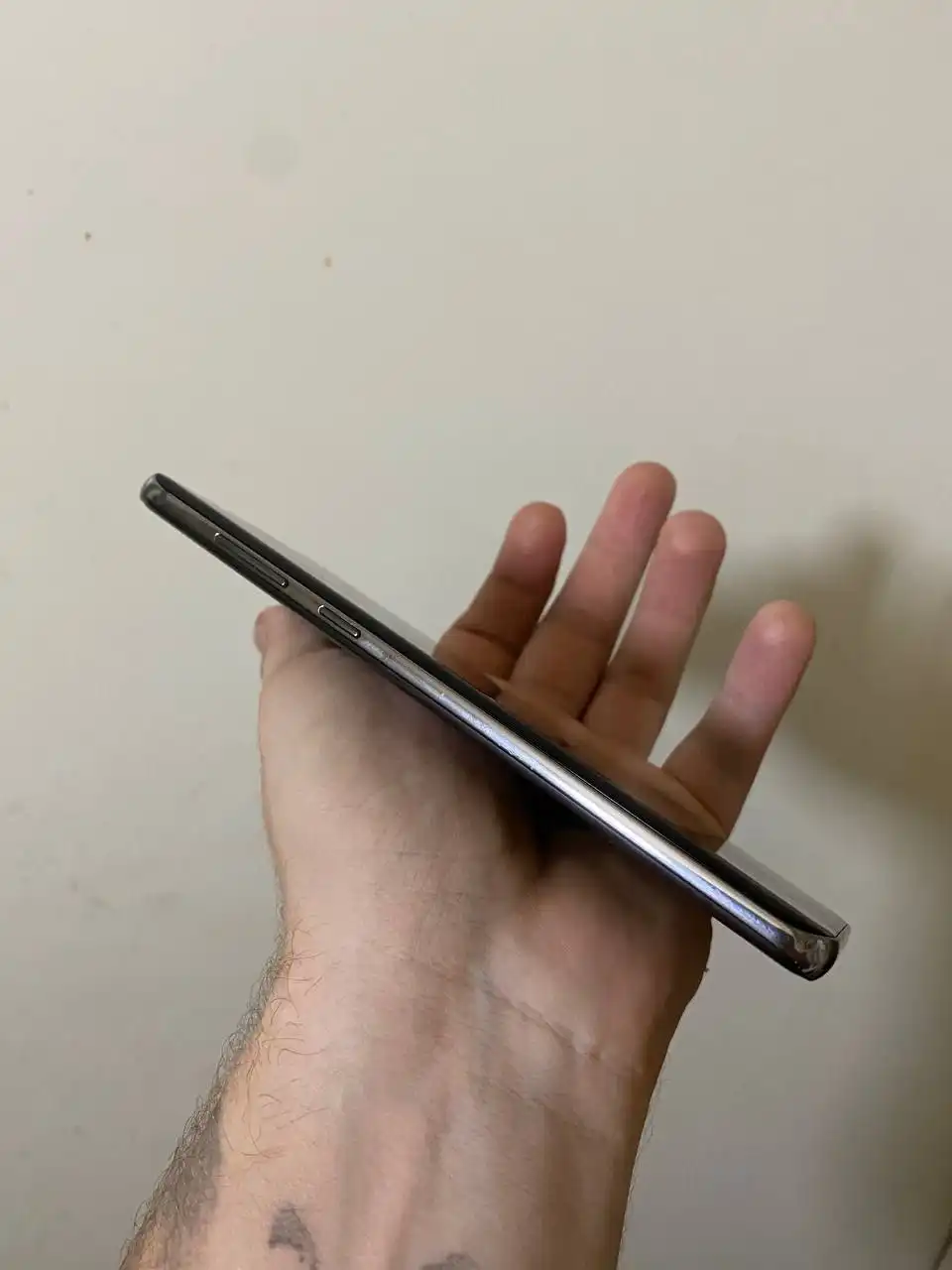 Samsung s10 plus 8/128 обмен или продажа