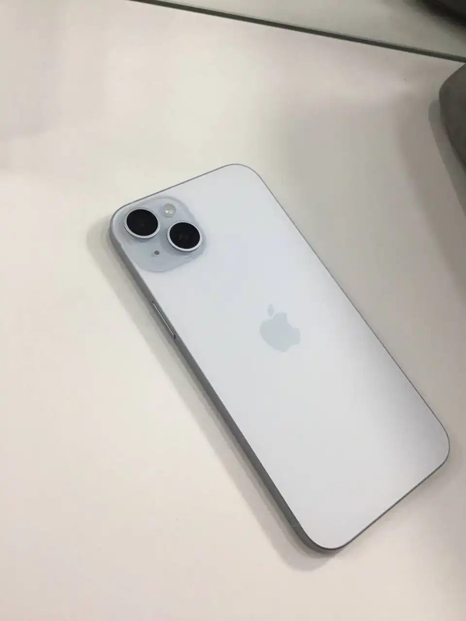 Продажа iPhone 15 Plus 128GB на гарантии