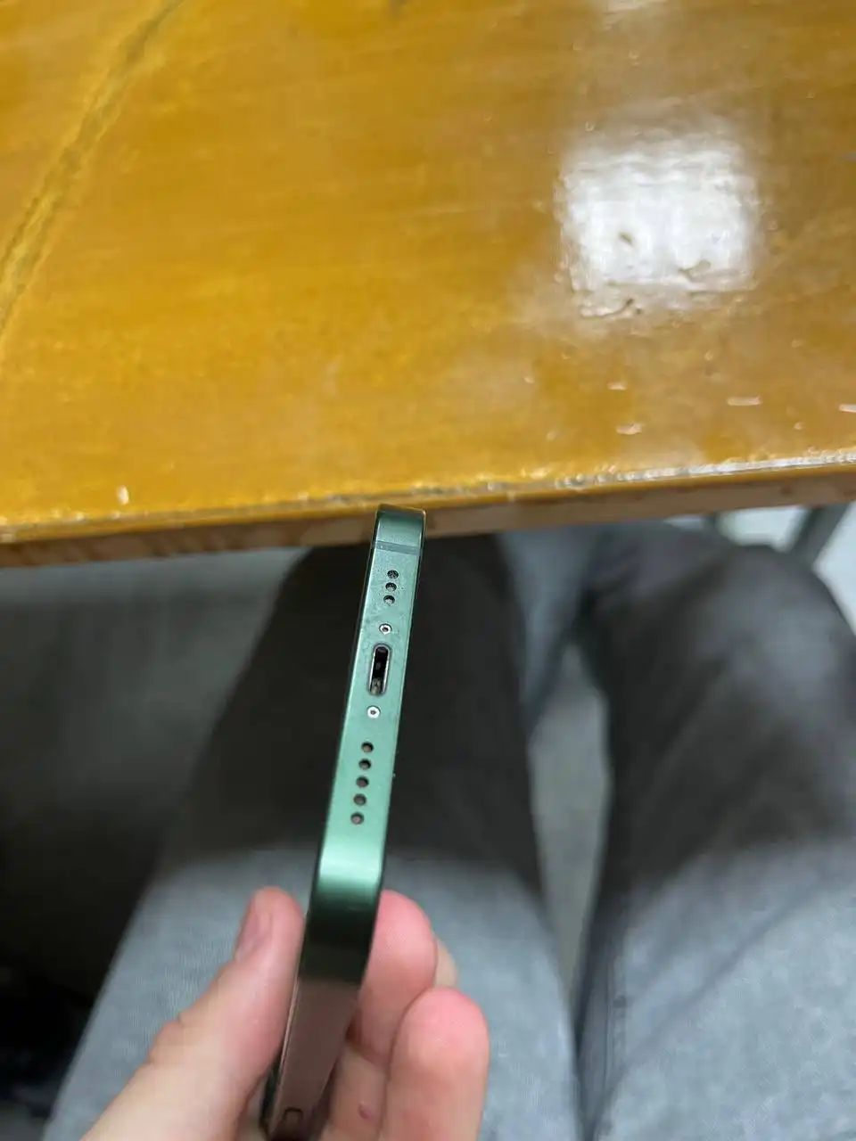 Продам iPhone 13 128 ГБ