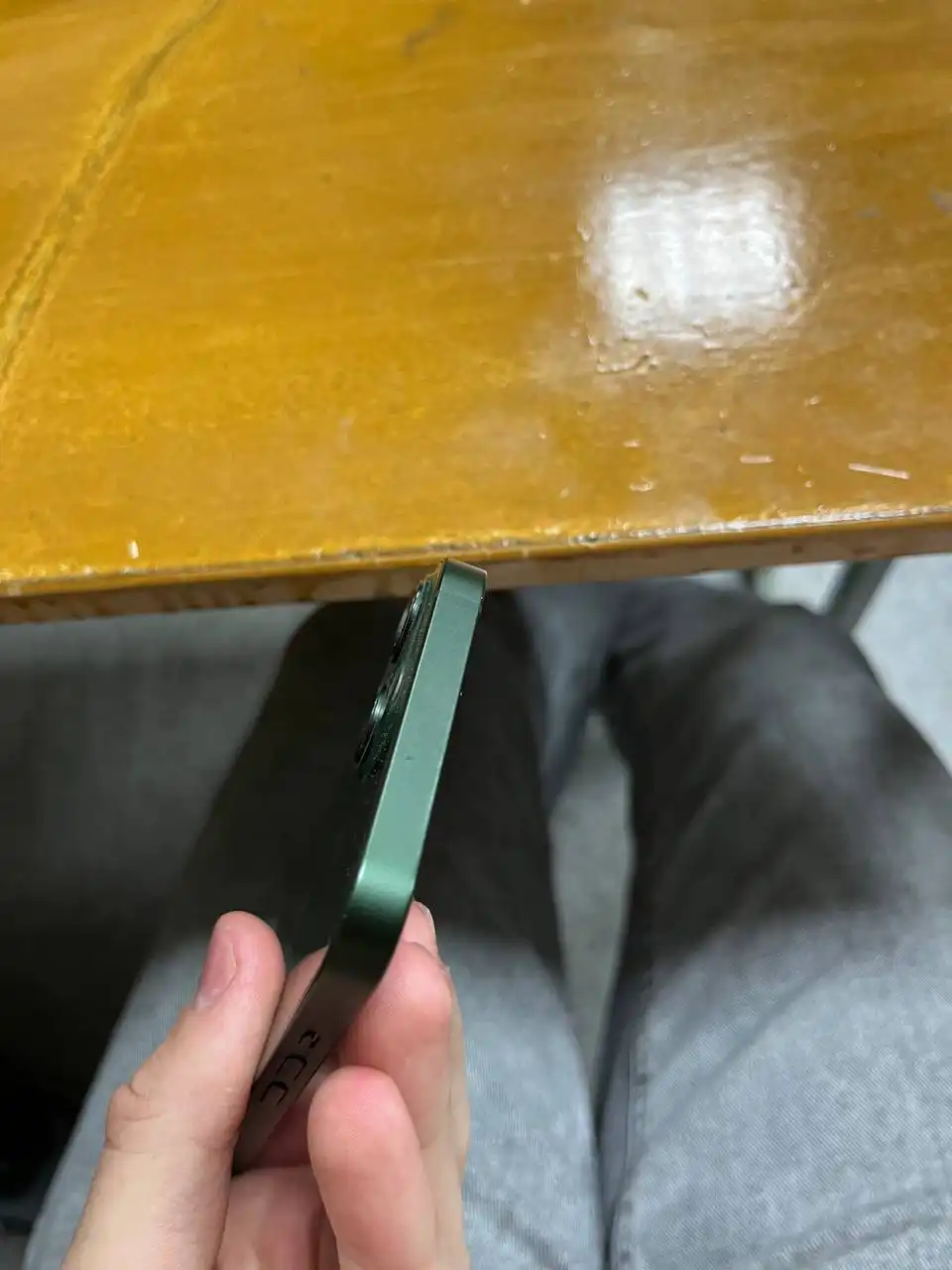 Продам iPhone 13 128 ГБ