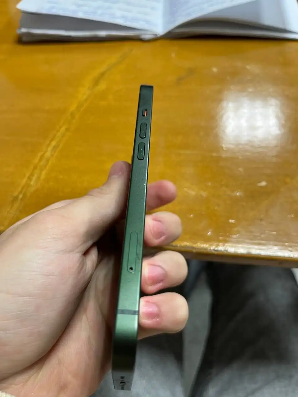 Продам iPhone 13 128 ГБ