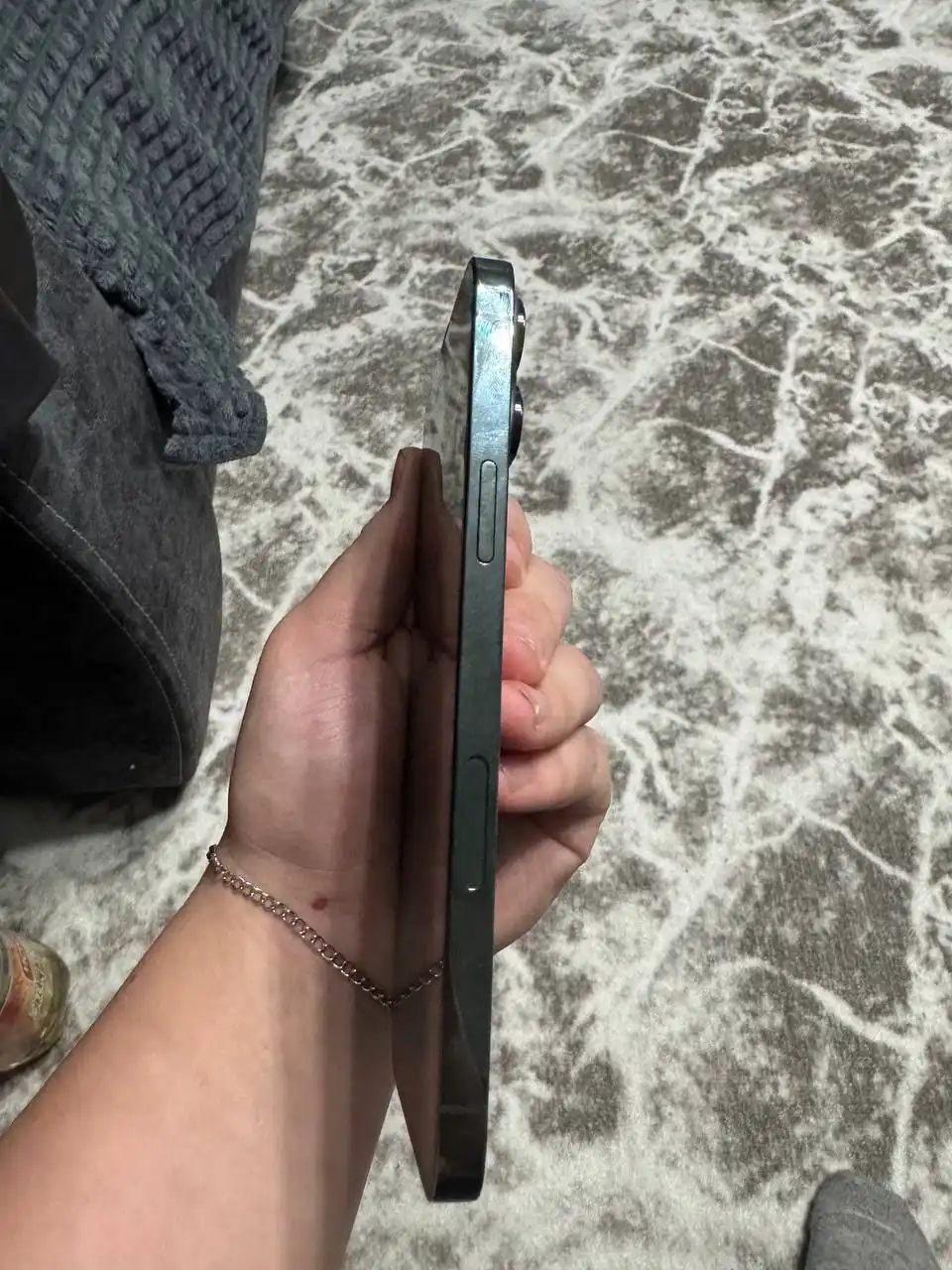 Продам iPhone 13 Pro Max