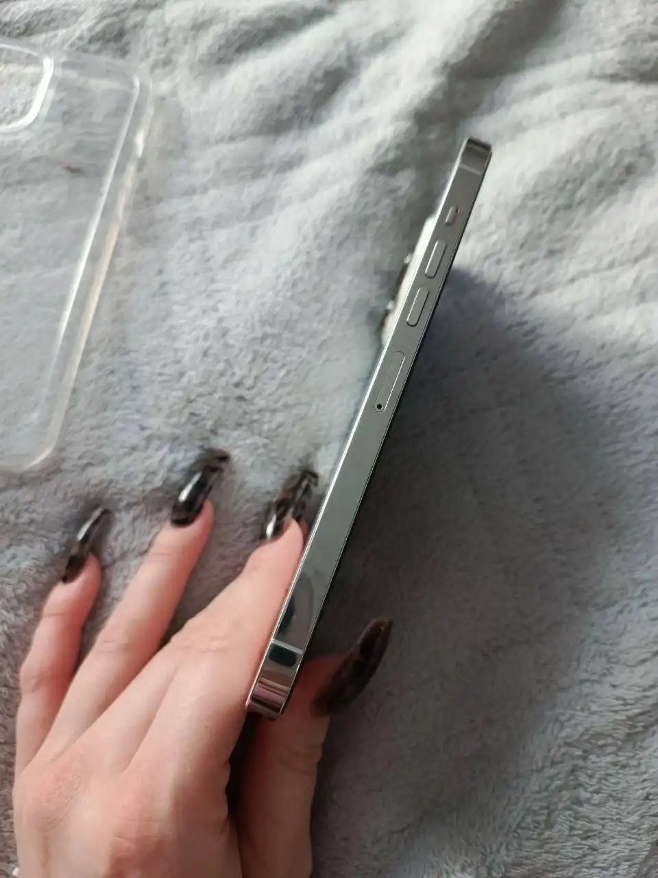 Продам iPhone 13 Pro Max