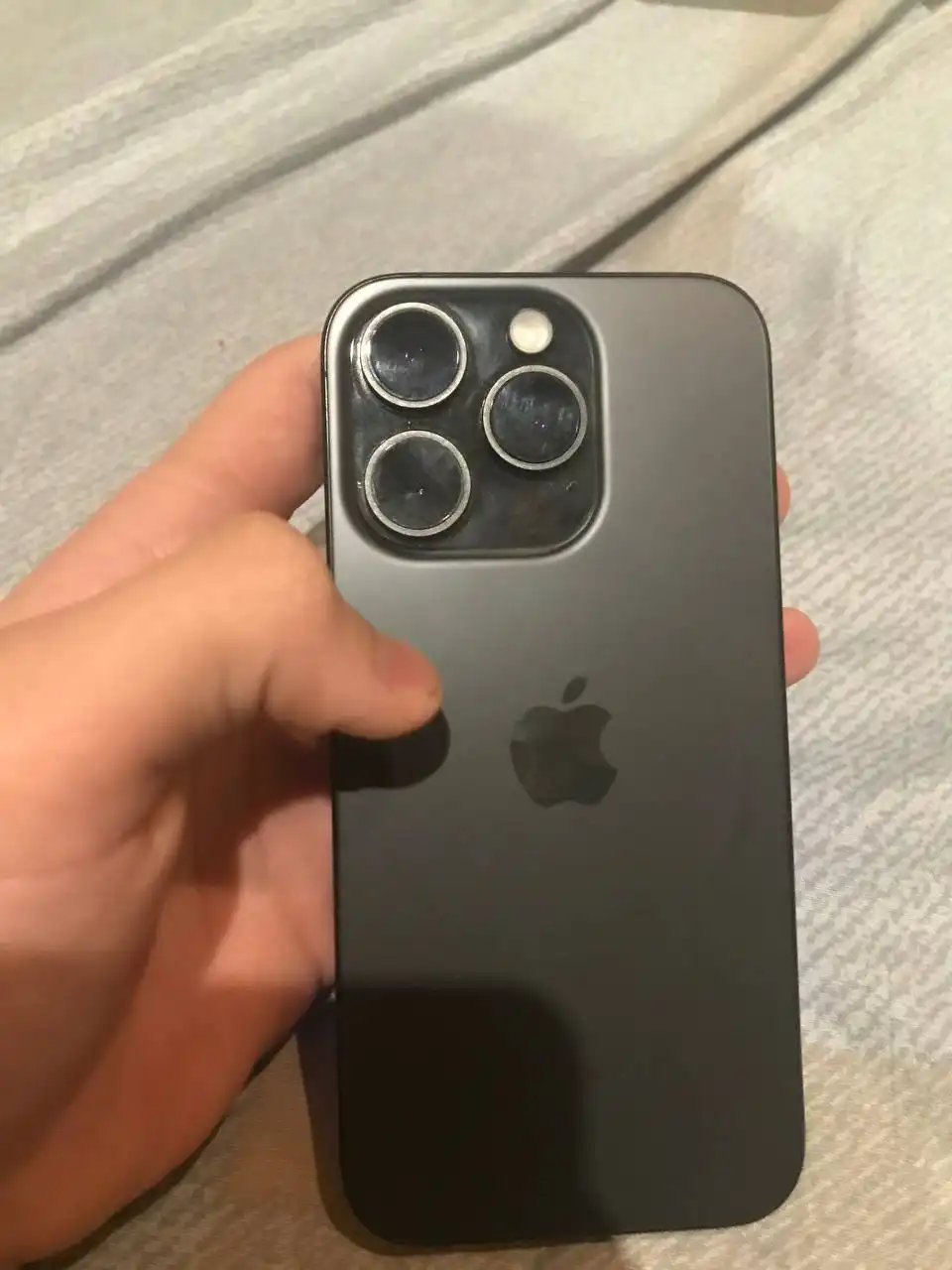 Продам iPhone 15 Pro