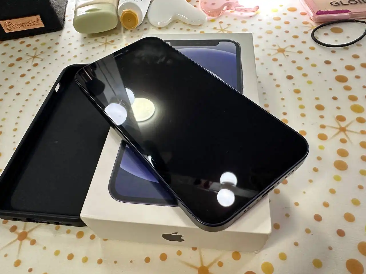 Продам iPhone 12 mini 64GB