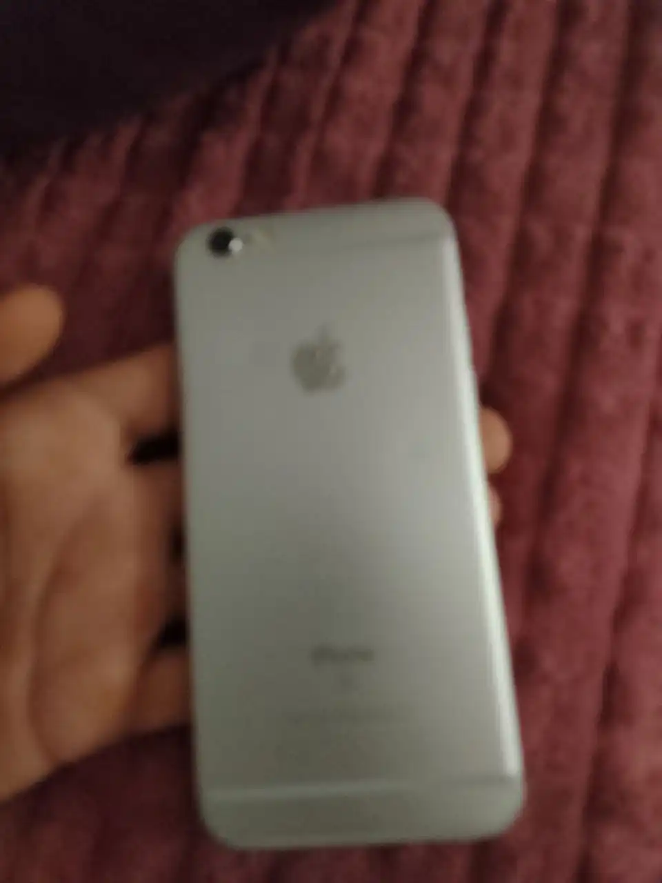 Apple iPhone с неработающим экраном