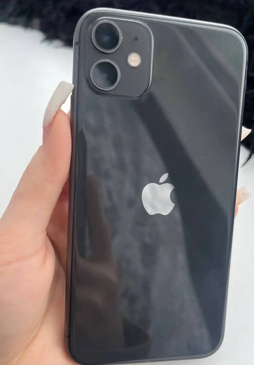 Продам айфон 11 с повреждениями