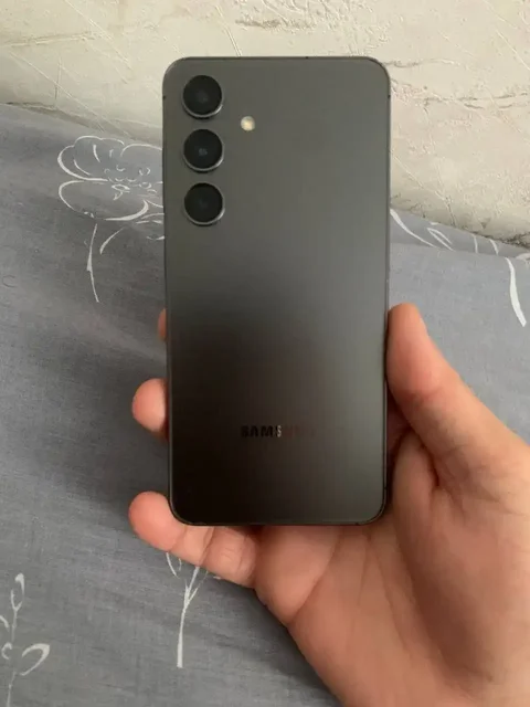 Продам Samsung S24 8/256 в отличном состоянии - Смартфоны в Саранск