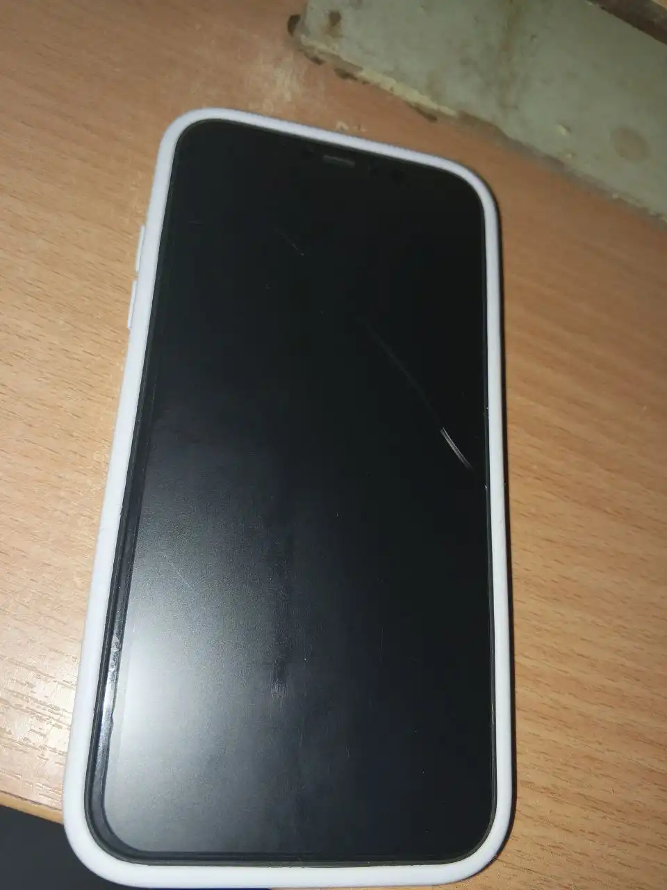 iPhone 11 с повреждением экрана и заменой компонентов - Смартфоны (Электроника) в Саранск