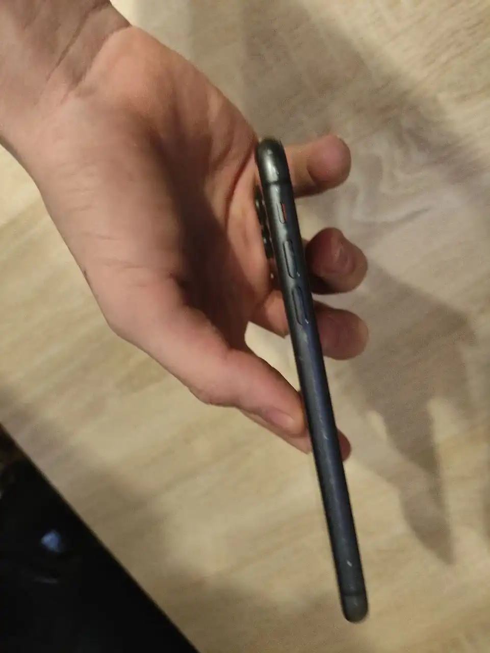 Обмен iPhone 13 и 13 mini с дефектами