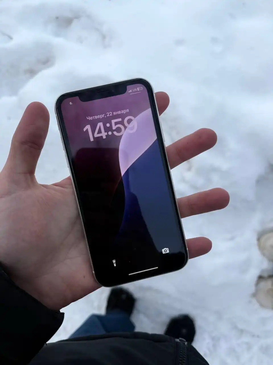 Продам iPhone XR белый, 64 ГБ, отличное состояние - Смартфоны (Электроника) в Саранск