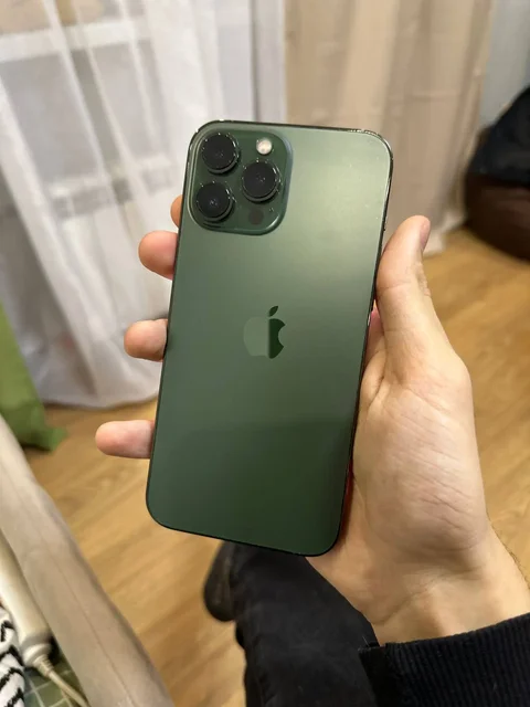 iPhone 13 Pro Max 256 GB зеленый в отличном состоянии - Смартфоны в Саранск