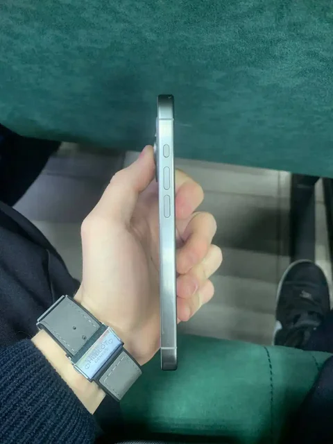 Продам iPhone 15 Pro с заменённым дисплеем - Смартфоны и планшеты в Саранск