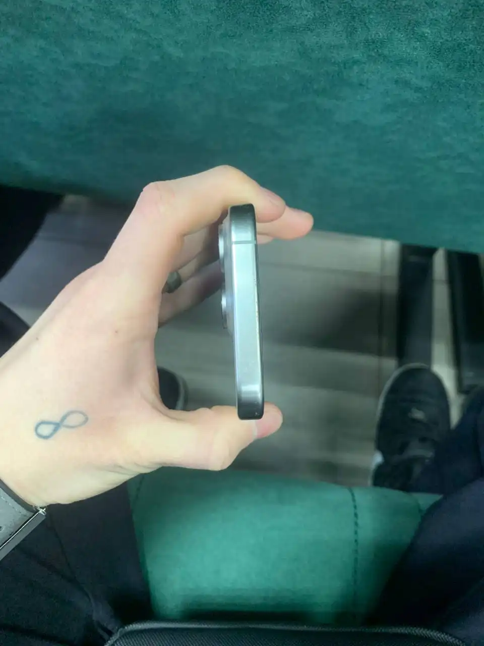 Продам iPhone 15 Pro с заменённым дисплеем - Телефоны (Электроника) в Саранск